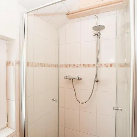 Apartman Koje - Hues In Lee *