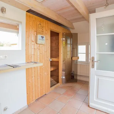 Koje - Hues In Lee *